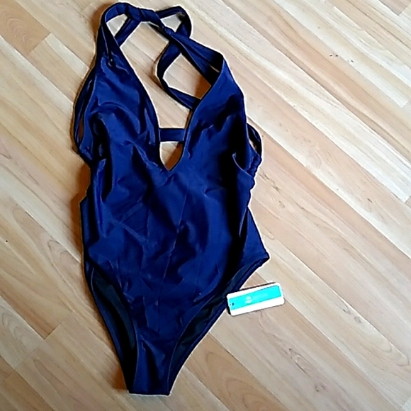 Cupshe Other - NWT bathing suit